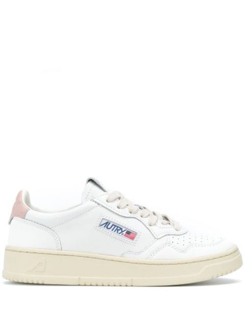 Trainers in leather