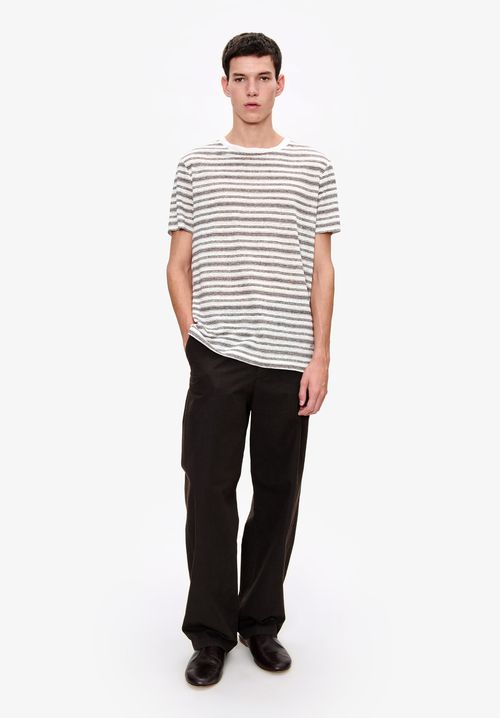 A. P.C. Men's Ray T-shirt Size: Extra Small in Brown