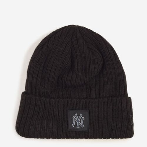 New York Yankees Rubberized Knit Beanie Hat in Black | 60833855