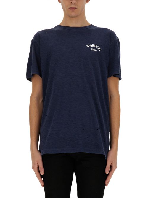 T-shirt with logo