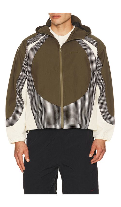 Afield Out Mesh Windbreaker Jacket in Olive. S. Also in M, L, XL/1X