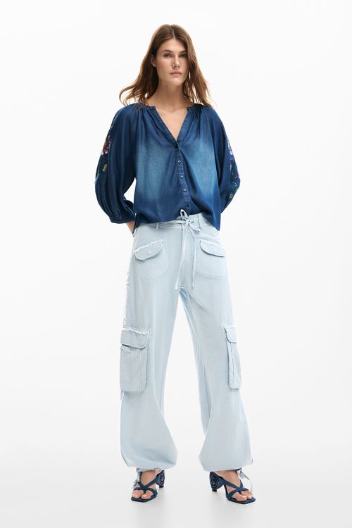 Cargo pants with pocket
