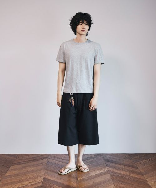 Everyday Side-Tuck Bermuda Slacks