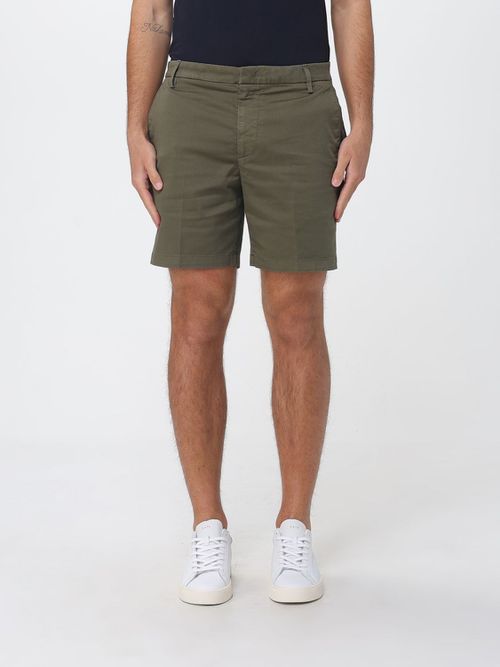 Shorts Men color Green