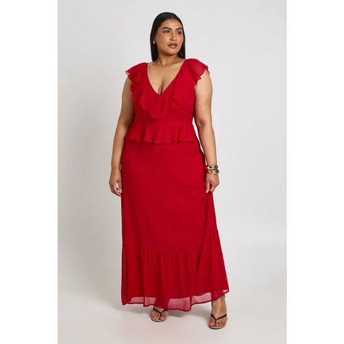 Boohoo Women's Plus Chiffon Ruffle Plunge Maxi Dress in Red