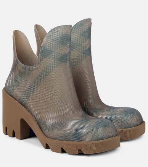 Check ankle boots