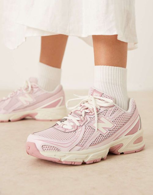 740 trainers in pink