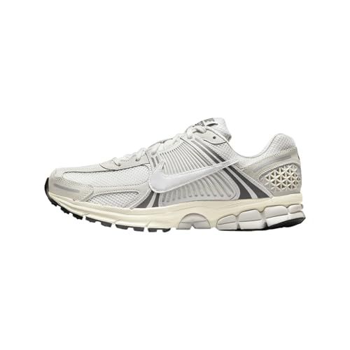 NIKE Men's Sneaker