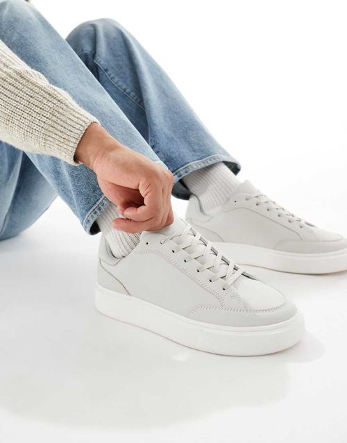 Lace up trainers in grey with white sole