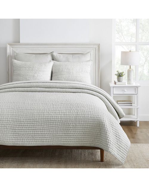 Superior Bella Silk Pick Stitch Medium Weight Quilt Set