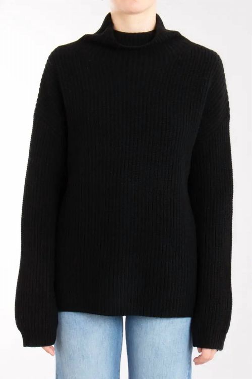 Lona Mock Neck Sweater In Black