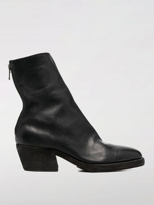Boots Men color Black