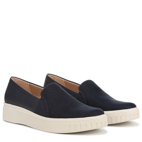 Women's Grandeur Slip On Shoes (Lux Navy Microsuede)