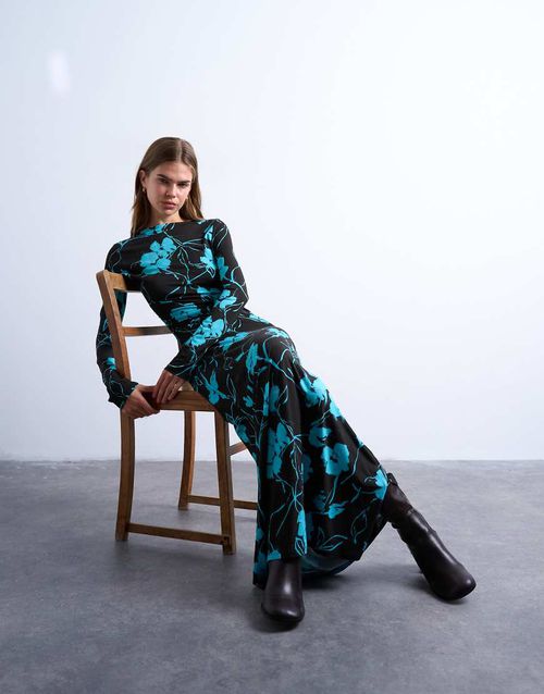 Floral print slash neck long sleeve maxi dress in chocolate-Brown