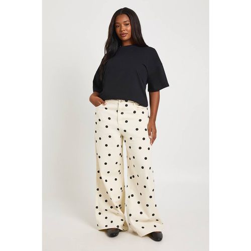 Boohoo Women's Plus Polka Dot High Waist Wide Leg Jean in Ecru