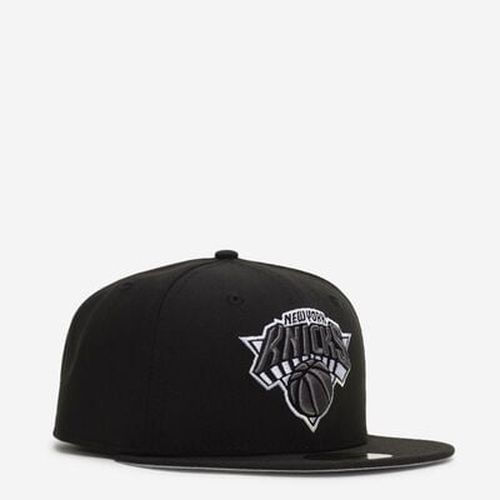 59Fifty New York Knicks CB Fitted Hat in Black