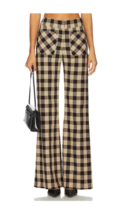Smythe Classic Patch Pocket Pant en Tan. 6. Also