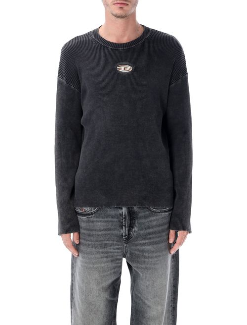 Cut-out Ribbed Jumper with Oval D Plaque