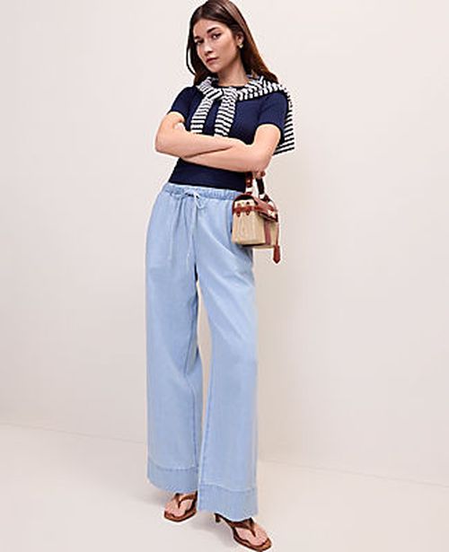 Ann Taylor The Relaxed Wide-Leg Jean