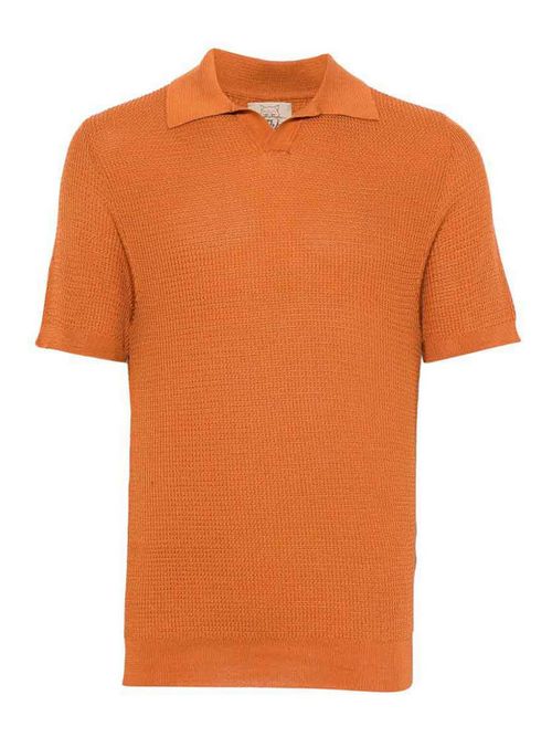 White polo collar t-shirt
