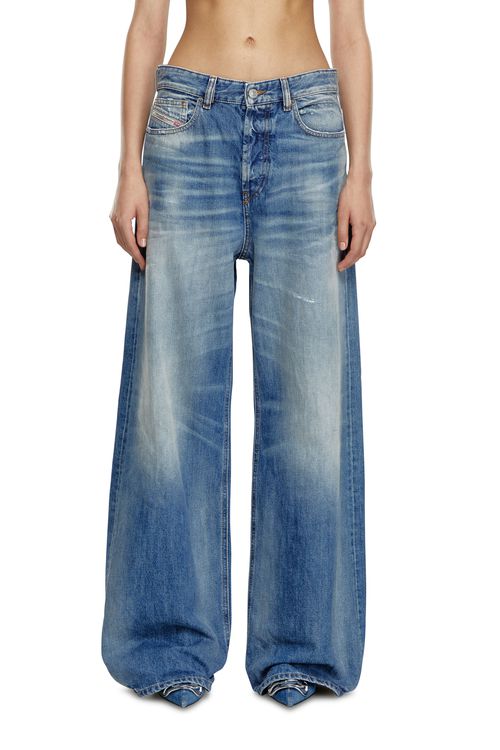 Straight Jeans