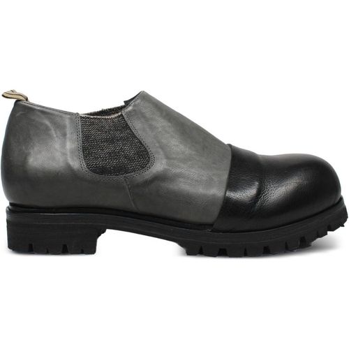 Leather Chelsea boot