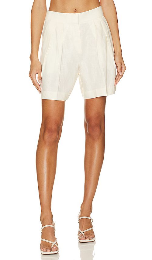 L'Academie Carinne Short in Cream. - XL also in XXS, XS