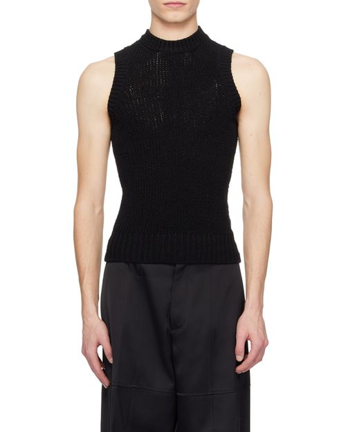 Elastic knitted round neck vest
