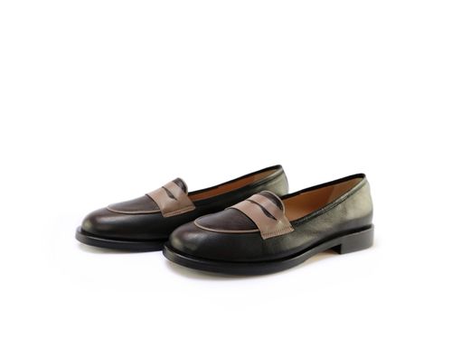 Stylish Moccasins for Women