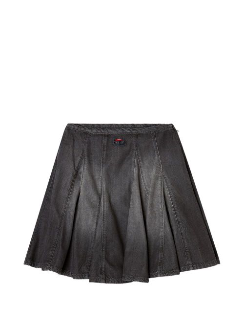 Short pleated skirt in lightweight denim