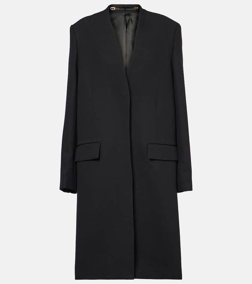 Deep pleated coat