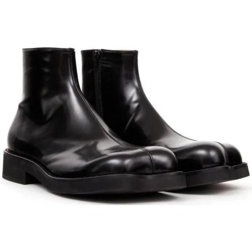 Walker & Boots