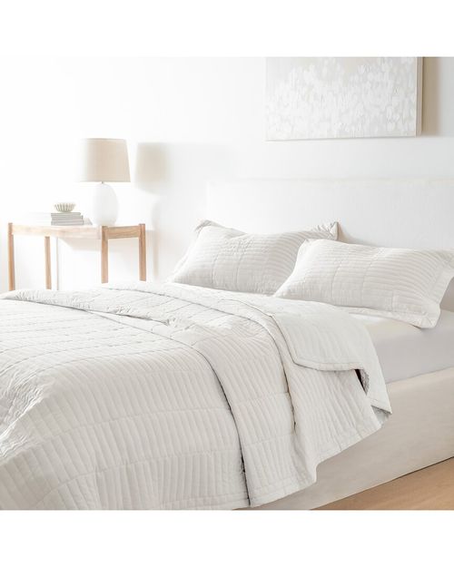 Eternal Codora Reversible Quilt Set