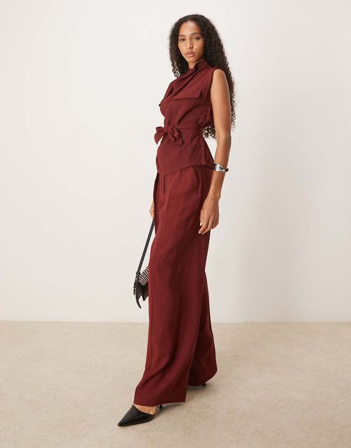 Tailored baggy trouser co-ord in red