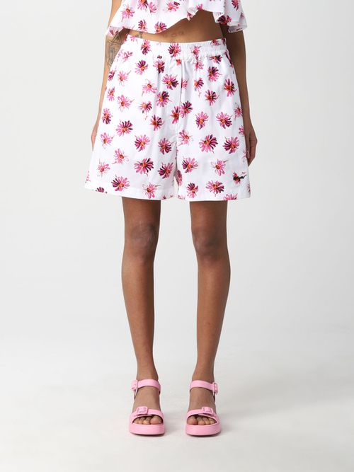 Short Women colour White