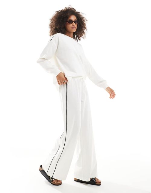Ribbed wide leg pull on trouser in boho white