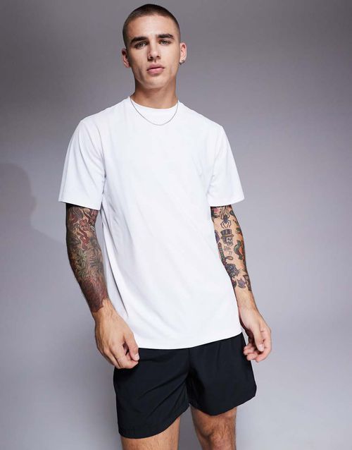 Icon quick dry mesh training t-shirt in white