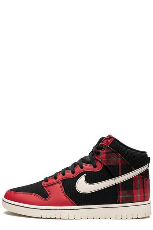 Nike Logo Patch Dunk High Sneakers