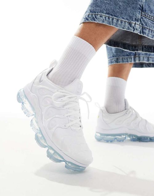 Air Vapormax Plus trainers in triple white