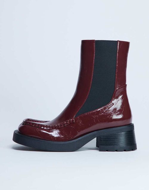 Narla square toe chelsea boot in burgundy-Red