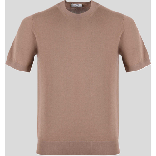 T-shirt man turtleneck