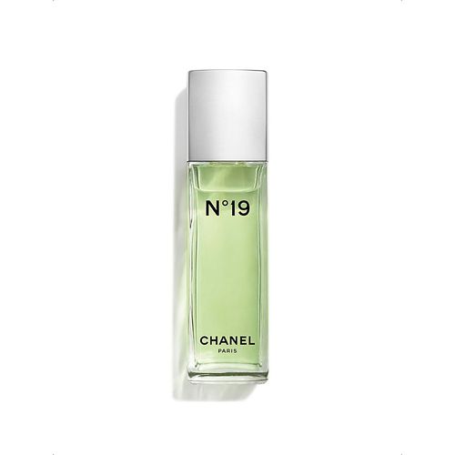 N°19 Eau De Toilette Spray 100ml