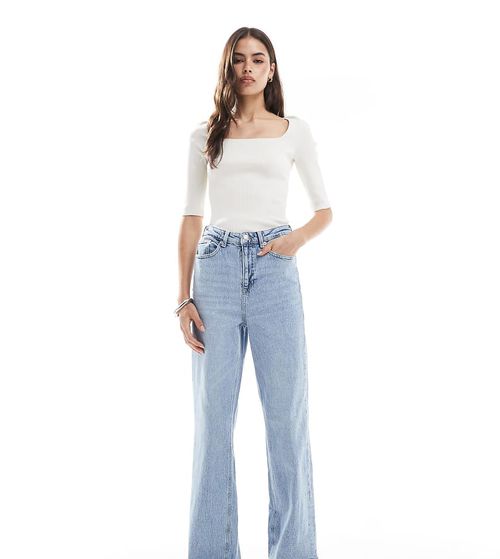 Tessa wide leg jeans in light blue wash