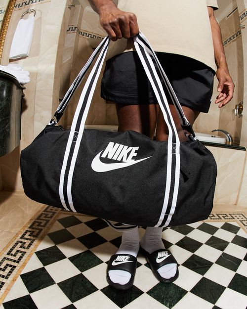 Heritage Travel Bag in Black