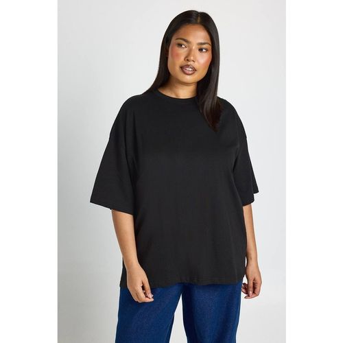 Boohoo Women's Plus Basic Oversized T-Shirt in Black
