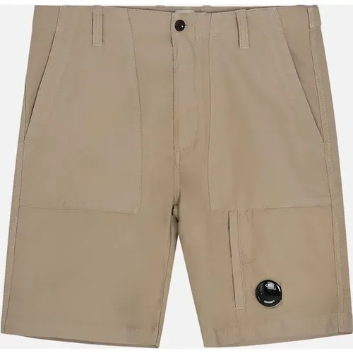 CP Company Men's CARGO LENS COTTON SHORTS - Cream - Size: 48/32