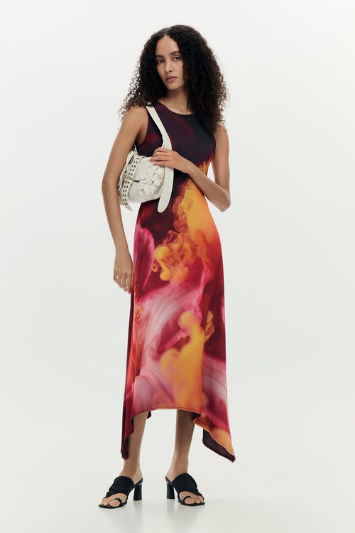 Asymmetric sleeveless dre