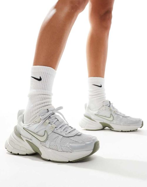 V2K Run sneakers in gray and white
