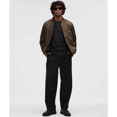 Lululemon – Men's Daydrift Relaxed-Fit Pleated Trouser Regular No Belt Loops – Color Black – Mediu