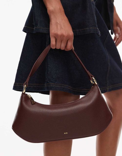 Curved shoulder bag in burgundy-Red
